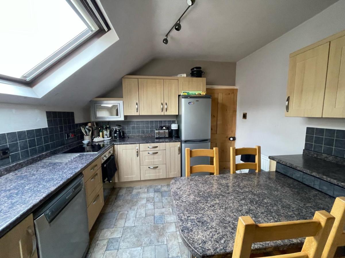 Seaside Rentals Bournemouth - 2Br, Upto 6Ppl, Beach 3 Min Walk, Dogs Ok, Wifi, Park 2 Cars Kültér fotó