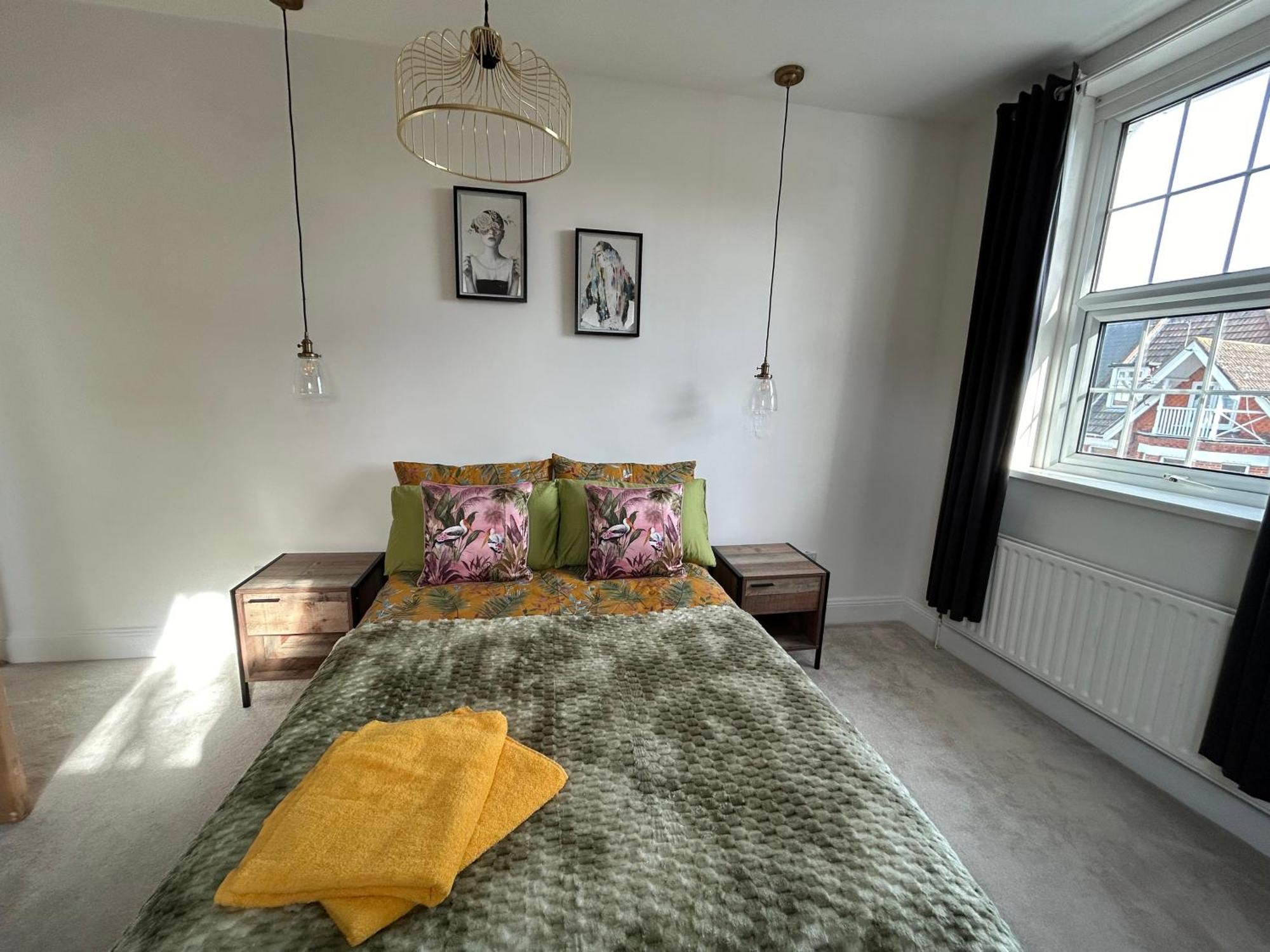 Seaside Rentals Bournemouth - 2Br, Upto 6Ppl, Beach 3 Min Walk, Dogs Ok, Wifi, Park 2 Cars Kültér fotó
