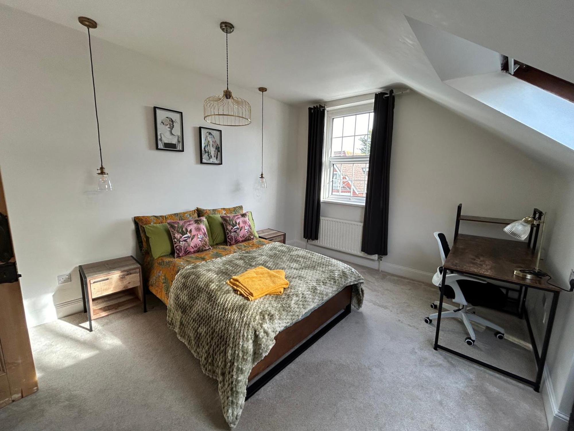 Seaside Rentals Bournemouth - 2Br, Upto 6Ppl, Beach 3 Min Walk, Dogs Ok, Wifi, Park 2 Cars Kültér fotó
