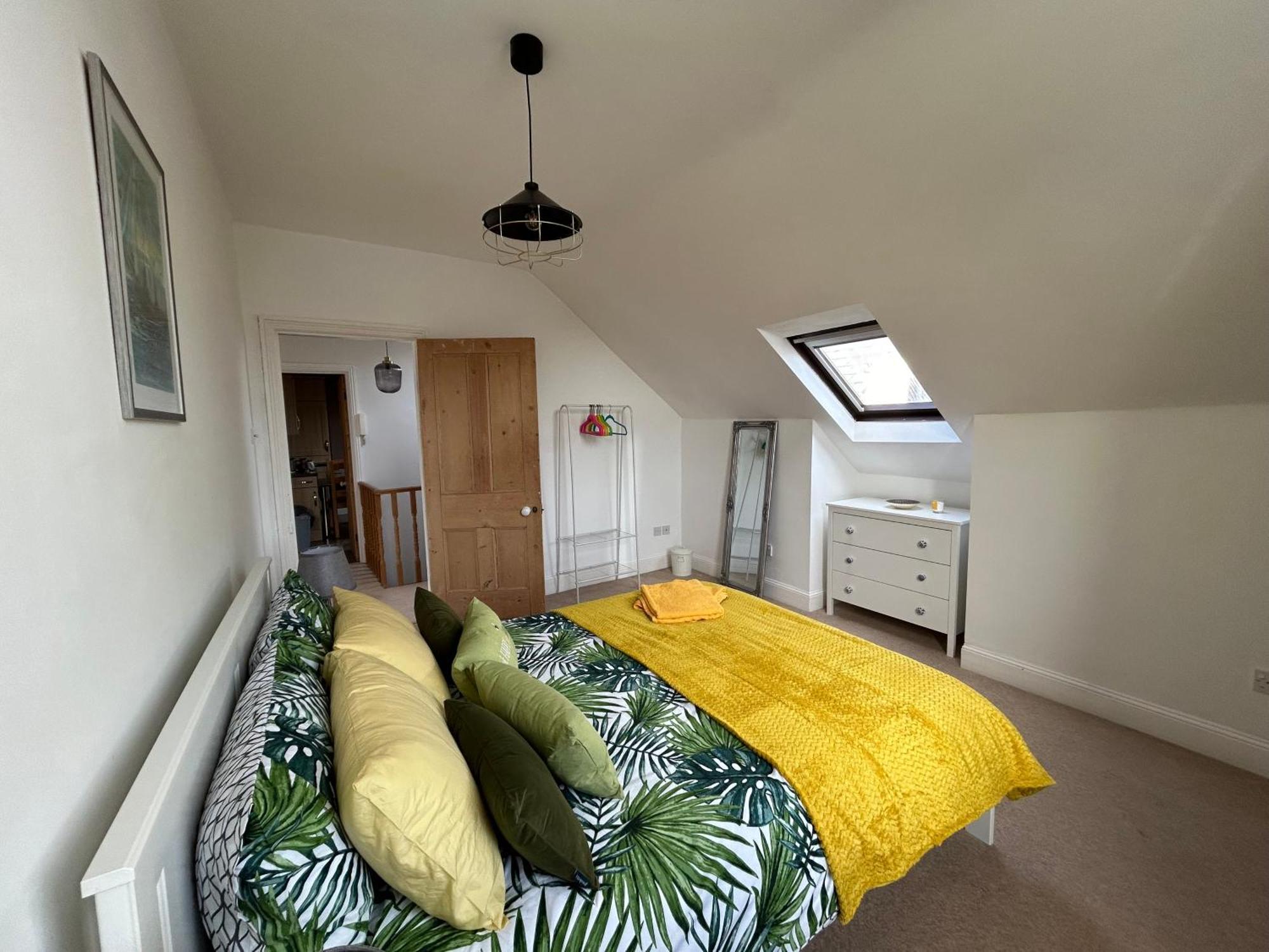 Seaside Rentals Bournemouth - 2Br, Upto 6Ppl, Beach 3 Min Walk, Dogs Ok, Wifi, Park 2 Cars Kültér fotó