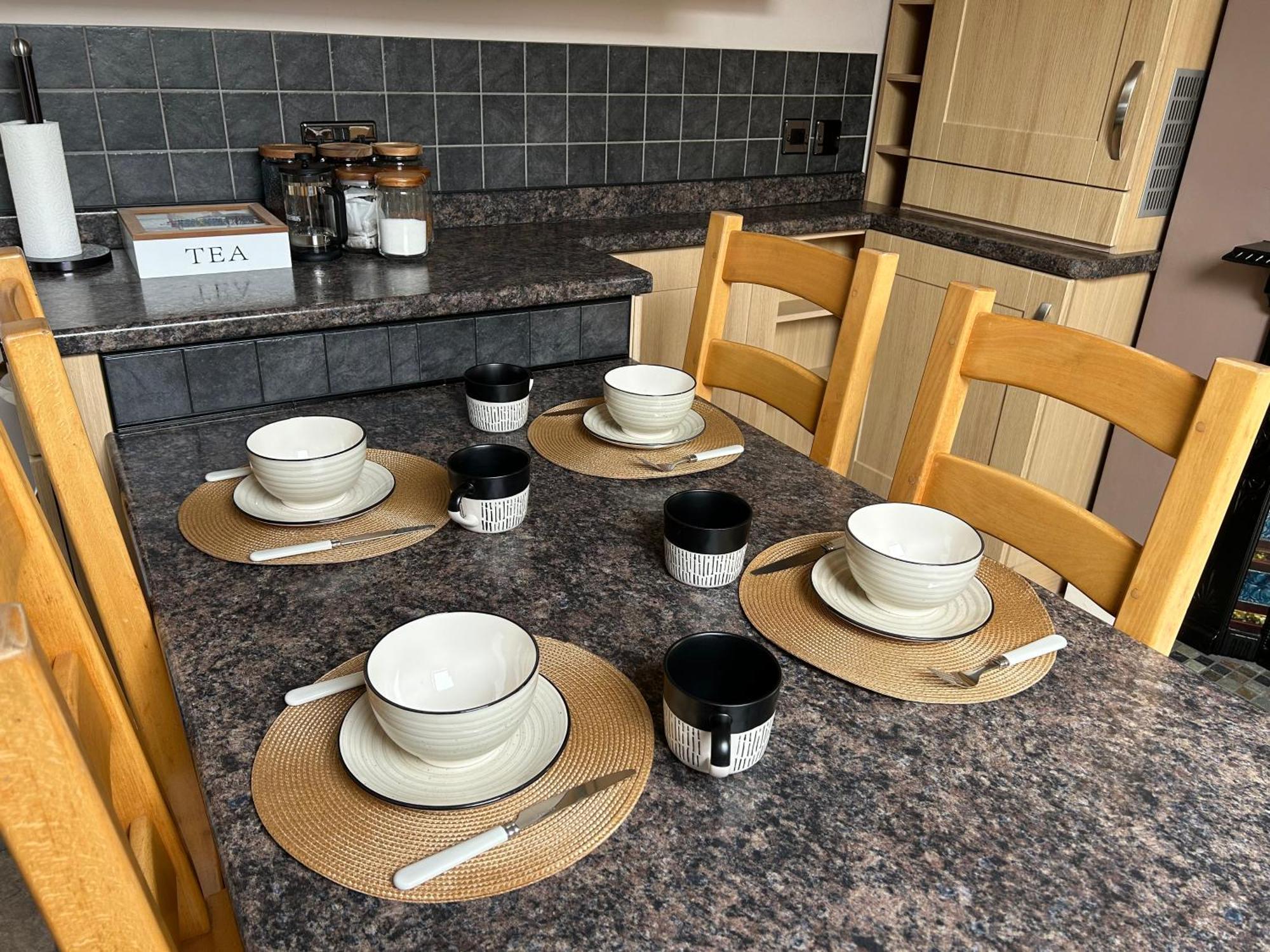 Seaside Rentals Bournemouth - 2Br, Upto 6Ppl, Beach 3 Min Walk, Dogs Ok, Wifi, Park 2 Cars Kültér fotó